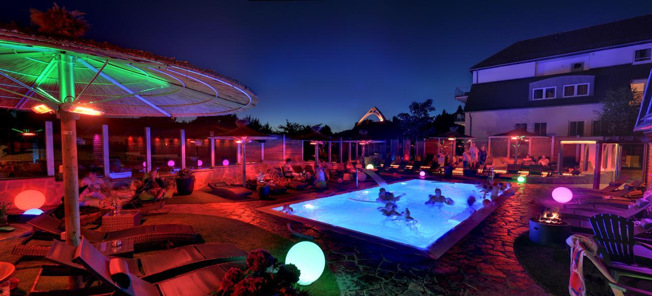 Vakantiehotel Der Brabander ヴィンターベルク エクステリア 写真